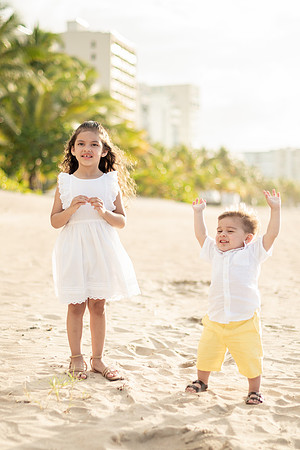 Family Session in Courtyard Marriott San Juan