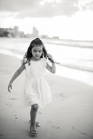 Family Session in Courtyard Marriott San Juan