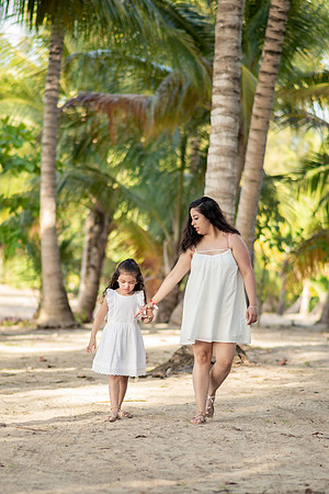 Family Session in Courtyard Marriott San Juan