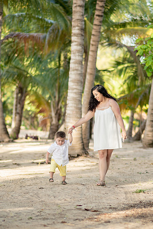 Family Session in Courtyard Marriott San Juan