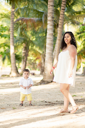 Family Session in Courtyard Marriott San Juan