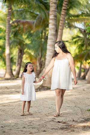 Family Session in Courtyard Marriott San Juan