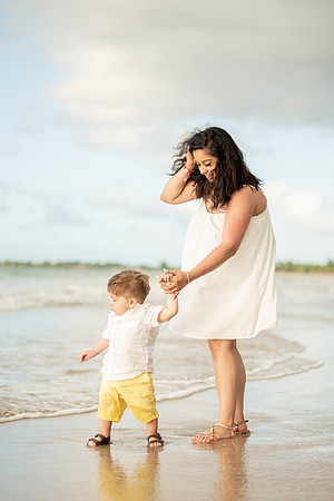 Family Session in Courtyard Marriott San Juan