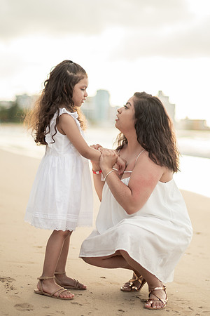 Family Session in Courtyard Marriott San Juan
