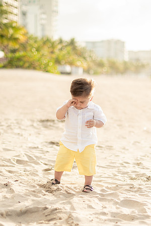 Family Session in Courtyard Marriott San Juan
