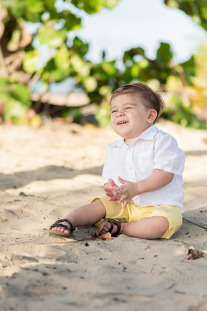 Family Session in Courtyard Marriott San Juan
