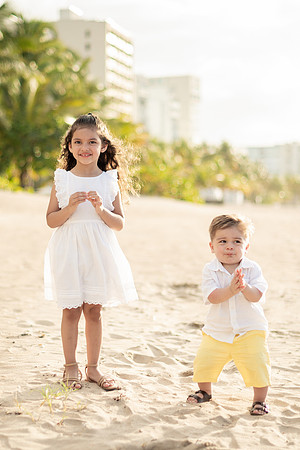 Family Session in Courtyard Marriott San Juan