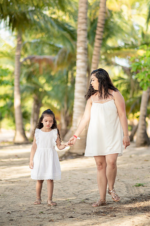 Family Session in Courtyard Marriott San Juan