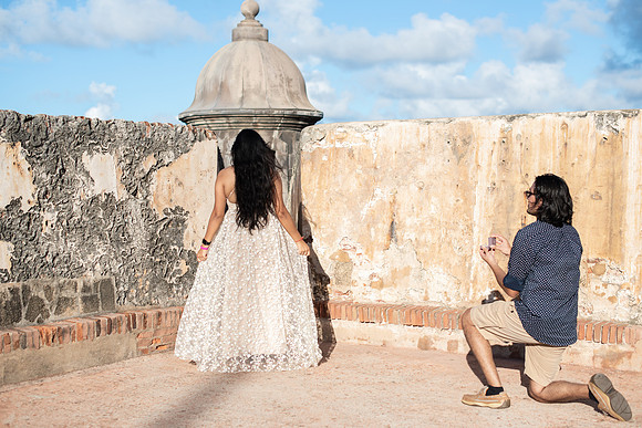 Surprise Engagement inside el Morro