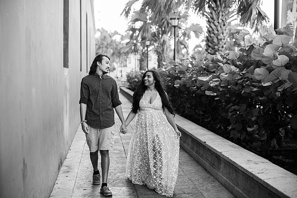 Surprise Engagement inside el Morro