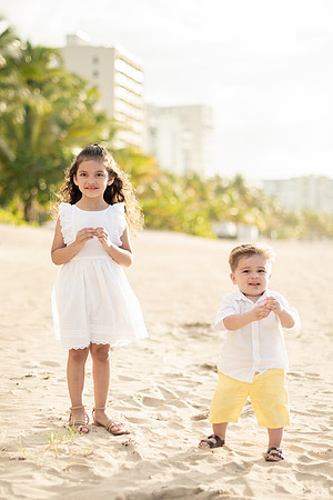 Family Session in Courtyard Marriott San Juan