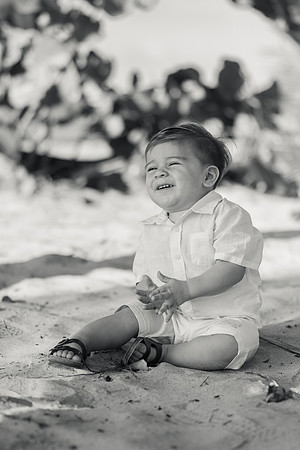 Family Session in Courtyard Marriott San Juan