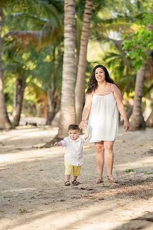 Family Session in Courtyard Marriott San Juan