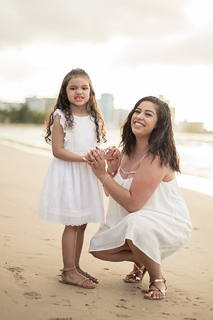Family Session in Courtyard Marriott San Juan