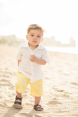Family Session in Courtyard Marriott San Juan